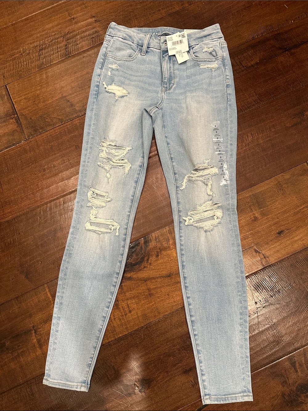 American Eagle Outfitters Light Blue Distressed Skinny Jeans